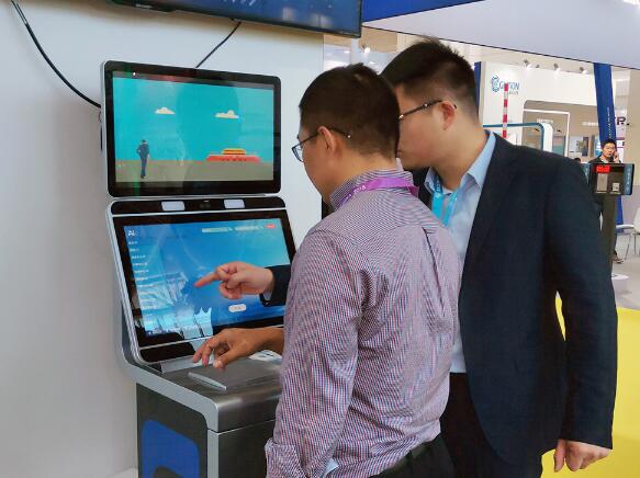 錢(qián)林?jǐn)y新自助訪客機(jī)及系統(tǒng)亮相安博會(huì)引起熱潮