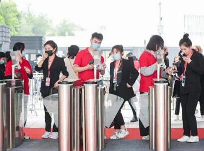 熵基科技“雙子星”閃耀美博會，不止出色