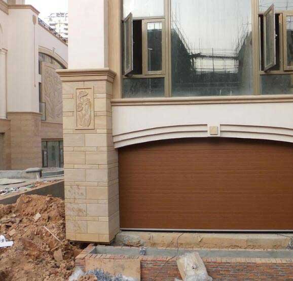 遙控車(chē)庫(kù)門(mén)