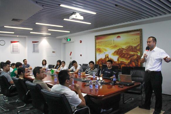 德立云加強專業(yè)知識培訓，助力員工成長