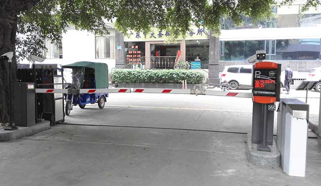 廣州市人民法院車牌識(shí)別系統(tǒng)案例 - 中出網(wǎng)-智能出入口與停車充電門戶