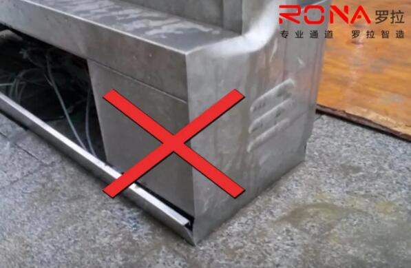 羅拉機(jī)箱全部都是國(guó)家標(biāo)準(zhǔn)SUS304不銹鋼，拒絕濫竽充數(shù)