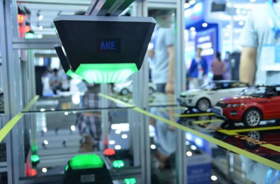 AI智能車位引導(dǎo)探測(cè)器