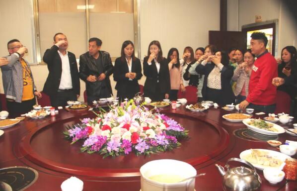 高壘半邊天歡度3.8國(guó)際婦女節(jié)