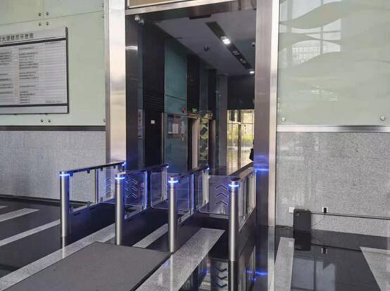 令令開(kāi)門(mén)協(xié)助完成了智能門(mén)禁和梯控子系統(tǒng)的搭建