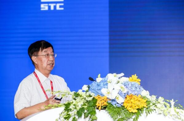 全國(guó)自動(dòng)化系統(tǒng)與集成標(biāo)委會(huì)委員、城市軌道交通工業(yè)互聯(lián)網(wǎng)