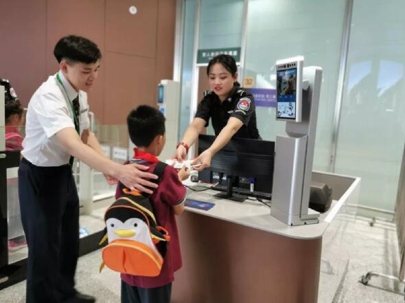 瑞為技術(shù)人臉識(shí)別系統(tǒng)