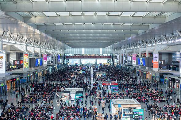 亦或這樣堵堵堵堵堵堵堵的登機(jī)/檢票口