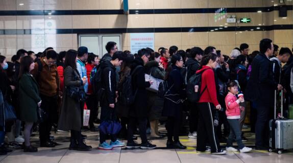 開學(xué)在即，五湖四海的學(xué)子準(zhǔn)備返校