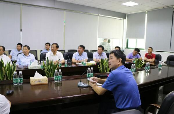 陳董對(duì)邵副市長(zhǎng)一行的到訪表示誠(chéng)摯歡迎