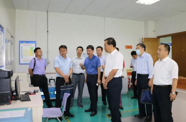 參觀了立林的生產(chǎn)車間和檢測(cè)設(shè)備后