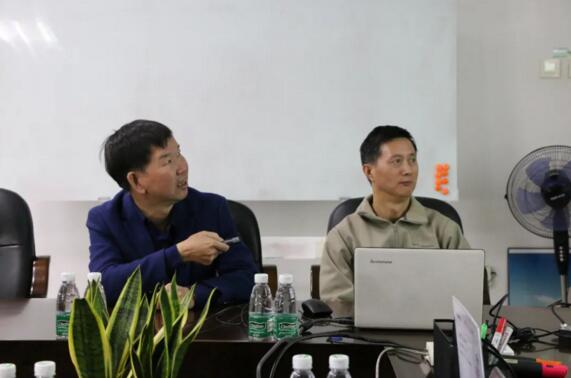 陳董首先向來訪的領(lǐng)導(dǎo)們表示了歡迎