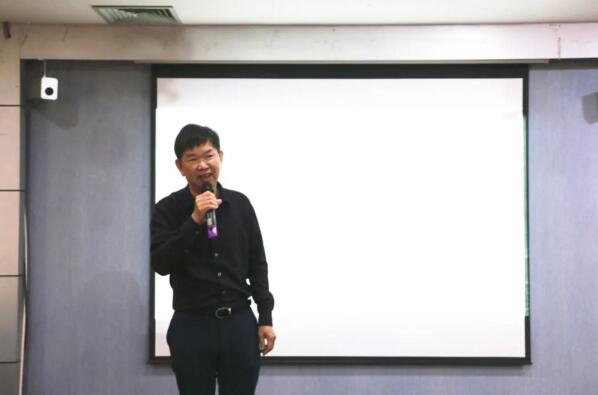 陳董做了總結(jié)發(fā)言