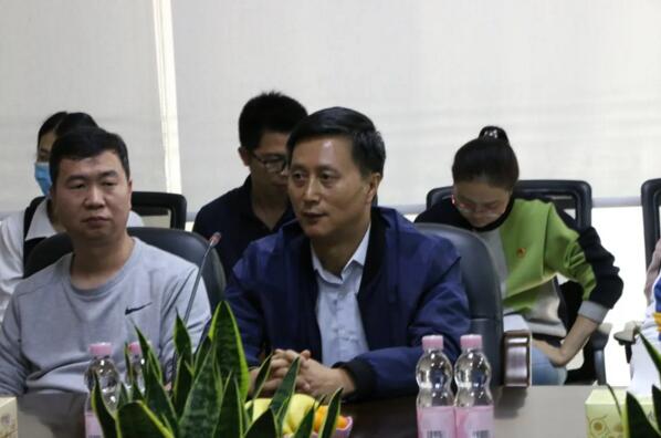 鐘書(shū)記發(fā)表了講話