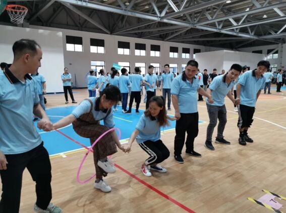 齊心協(xié)力團體賽