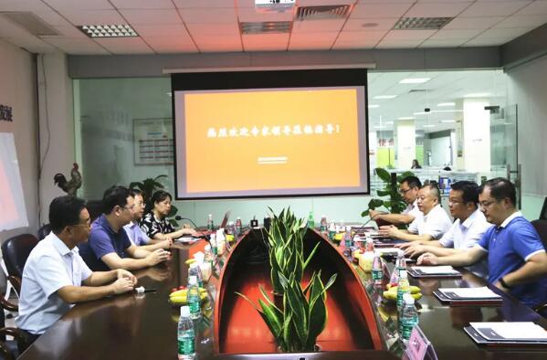 漯河市城鄉(xiāng)一體化示范區(qū)管委會(huì)鈕盾主任一行蒞臨立林參觀考察