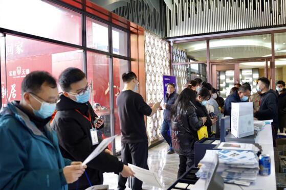 立林 x 宏維聯(lián)合打造智慧社區(qū)，交房現(xiàn)場人潮涌動，熱鬧非凡！