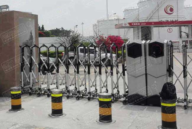 深圳寶安機(jī)場升降柱案例 - 中出網(wǎng)-智能出入口與停車充電門戶