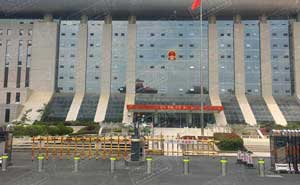 云南高級人民法院升降柱案例 - 中出網(wǎng)-智能出入口與停車充電門戶