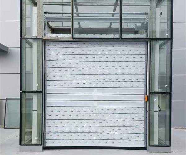 硬質(zhì)快速門