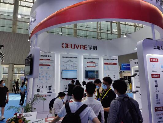 芊熠攜一系列智能車牌識(shí)別產(chǎn)品、動(dòng)態(tài)人臉識(shí)別產(chǎn)品和多場(chǎng)景解決方案驚艷亮相