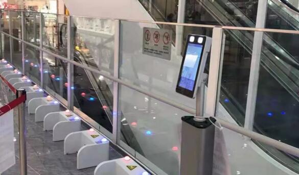 廣州某商超通過(guò)部署芊熠動(dòng)態(tài)人臉識(shí)別終端升級(jí)了童車(chē)租借系統(tǒng)