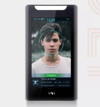芊熠2020新品|動態(tài)人臉門禁考勤機正式上市，智能化考勤門禁讓工作更簡單