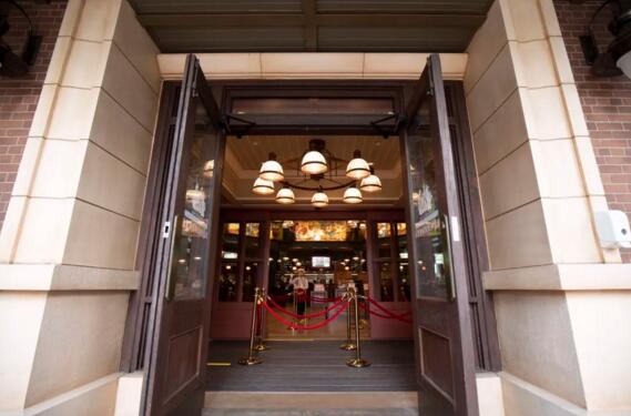 亞薩合萊SW200重型自動(dòng)平開門