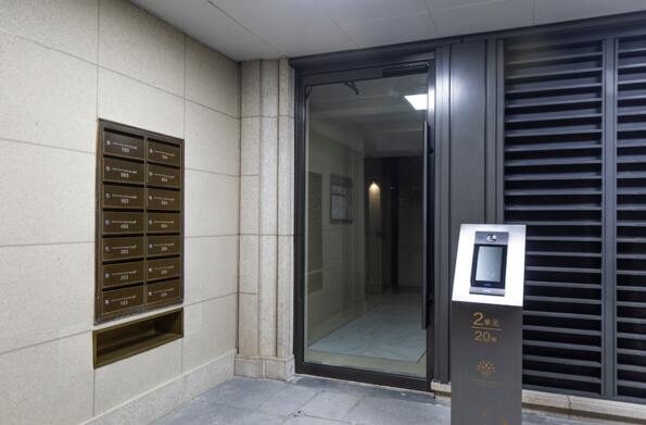 單元入口——SW200重型自動(dòng)平開(kāi)門(mén)機(jī)