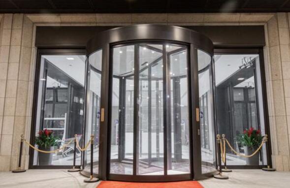 亞薩合萊人行自動門，開啟安吉天使小鎮(zhèn)的美好生活