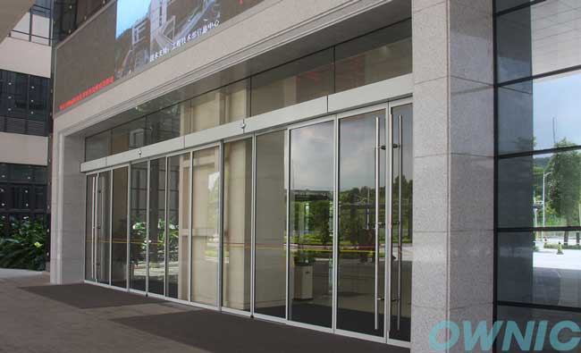 深圳寶荷醫(yī)院自動(dòng)門(mén)案例 - 中出網(wǎng)-智能出入口與停車(chē)充電門(mén)戶