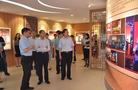 市政府黨組成員，紅島經(jīng)濟(jì)區(qū)、青島高新區(qū)工委書記王作安一行到博寧福田調(diào)研指導(dǎo)