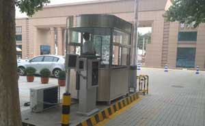 山東政法學(xué)院車牌識別系統(tǒng)案例 - 中出網(wǎng)-智能出入口與停車充電門戶