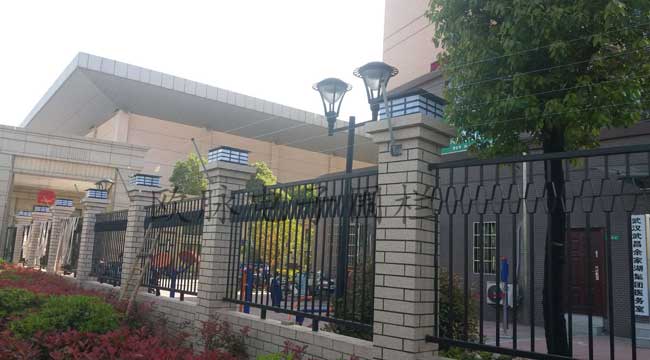 武漢脈沖電子圍欄安裝案例——沙湖明珠小區(qū) - 中出網(wǎng)-智能出入口與停車(chē)充電門(mén)戶