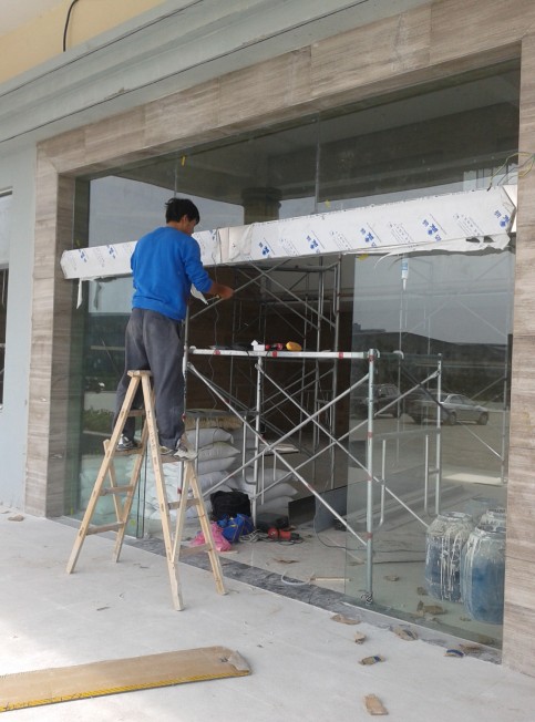 合肥威武路雙鳳工業(yè)園自動門案例 - 中出網(wǎng)-智能出入口與停車充電門戶