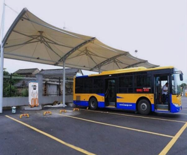 南山清華園金壇區(qū)東城公交站充電樁案例 - 中出網-智能出入口與停車充電門戶