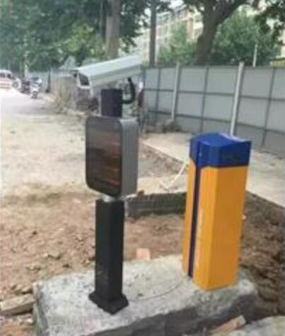 陜西興平市人民醫(yī)院車牌識別系統(tǒng)案例 - 中出網(wǎng)-智能出入口與停車充電門戶