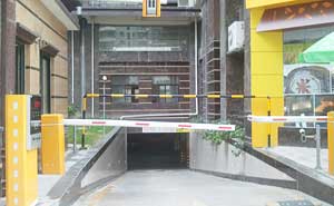 漳州市君臨天下道閘案例