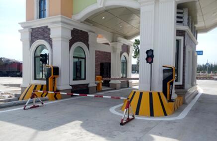 山西省大同方特歡樂世界停車場系統(tǒng)案例 - 中出網(wǎng)-智能出入口與停車充電門戶