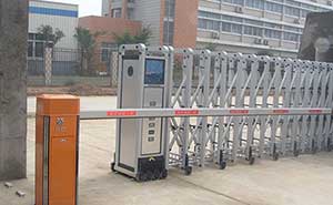 光華實業(yè)伸縮門案例 - 中出網(wǎng)-智能出入口與停車充電門戶