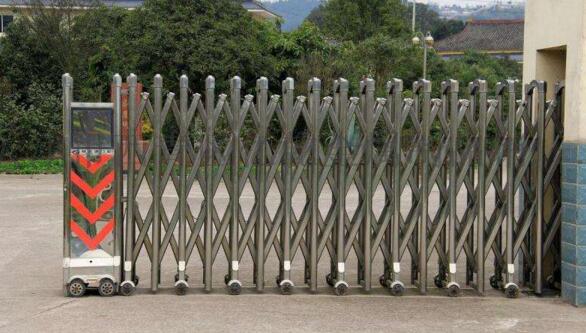 湘潭伸縮門廠家教您如何選購適合自己大門所需的伸縮門呢？