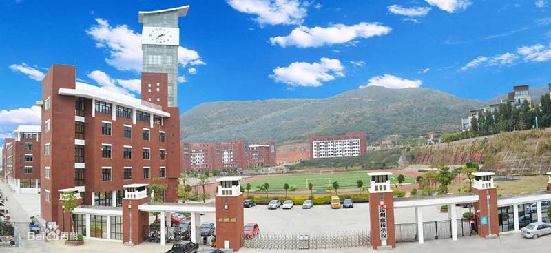 漳州出安伸縮門為漳州康橋?qū)W校大門提供伸縮門設備