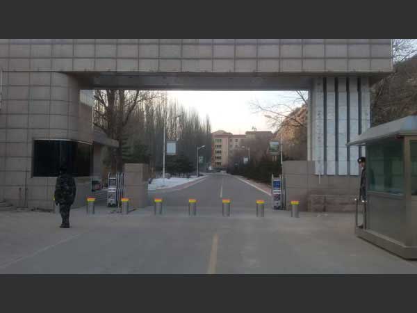 熱烈祝賀景德鎮(zhèn)出安智能升降柱進駐景德鎮(zhèn)學(xué)院