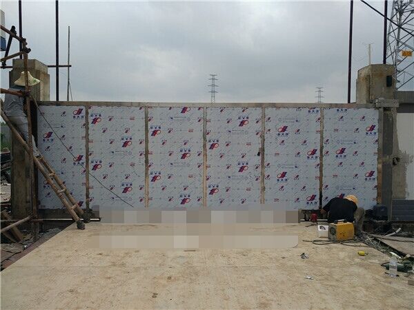 慶賀來(lái)賓出安智能電動(dòng)平移門(mén)進(jìn)駐來(lái)賓變電站